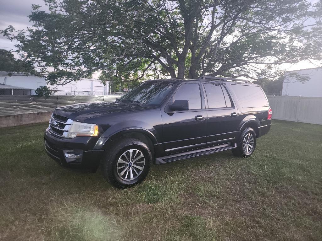 2015 Ford Expedition XLT's photo