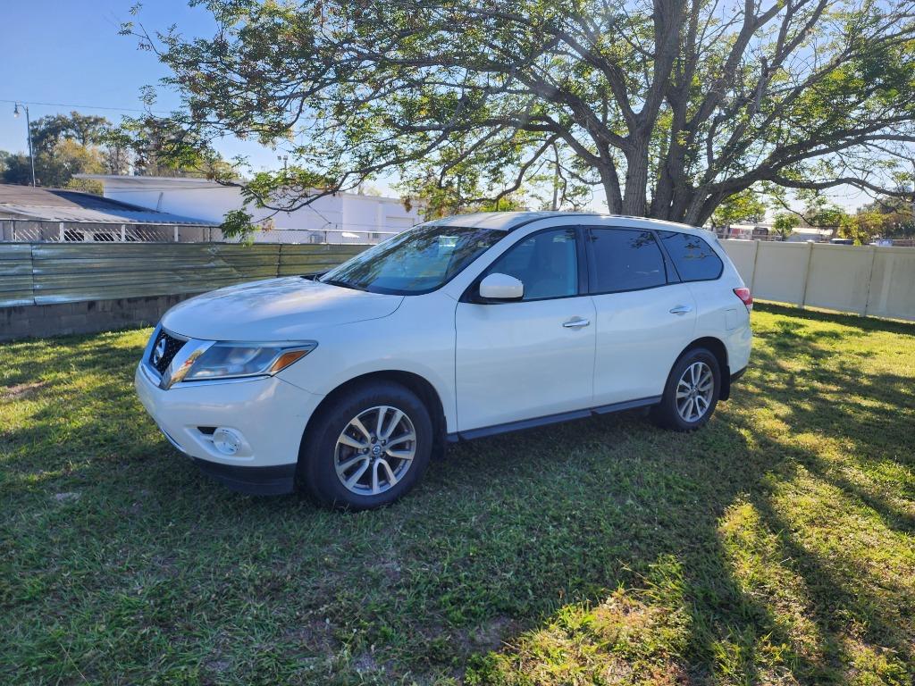 2014 Nissan Pathfinder S