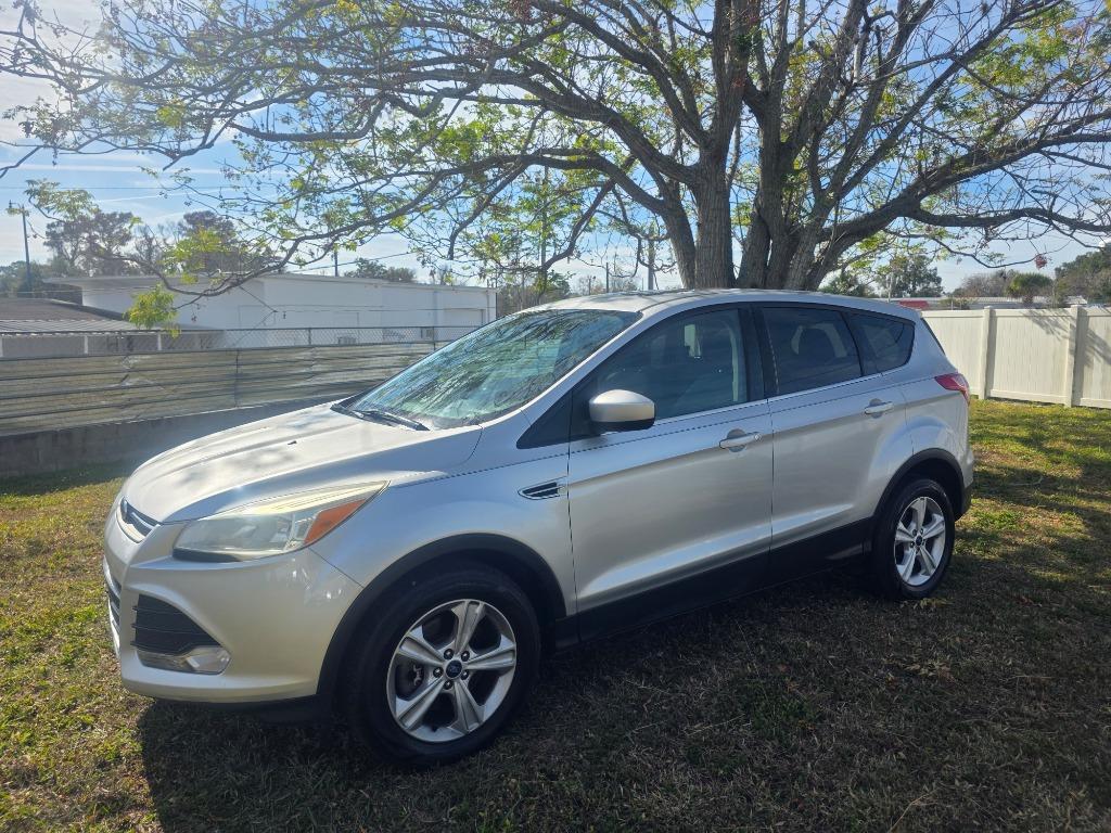 2014 Ford Escape SE's photo