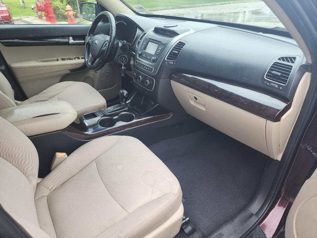 2015 Kia Sorento LX - Photo 9