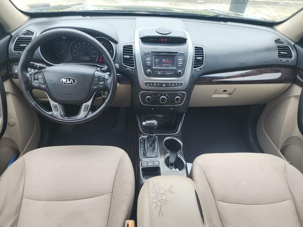 2015 Kia Sorento LX - Photo 14