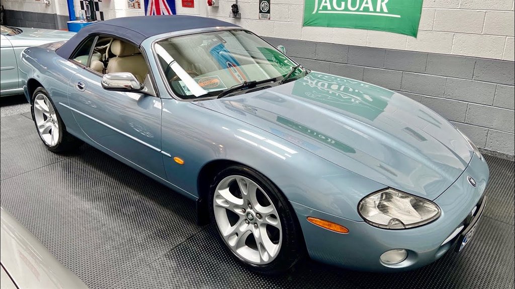 2002 Jaguar XK XK8's photo